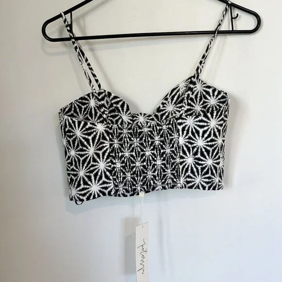 NWT Petersyn Revolve April Top in Nomad Print - Size: Small - Picture 7 of 7